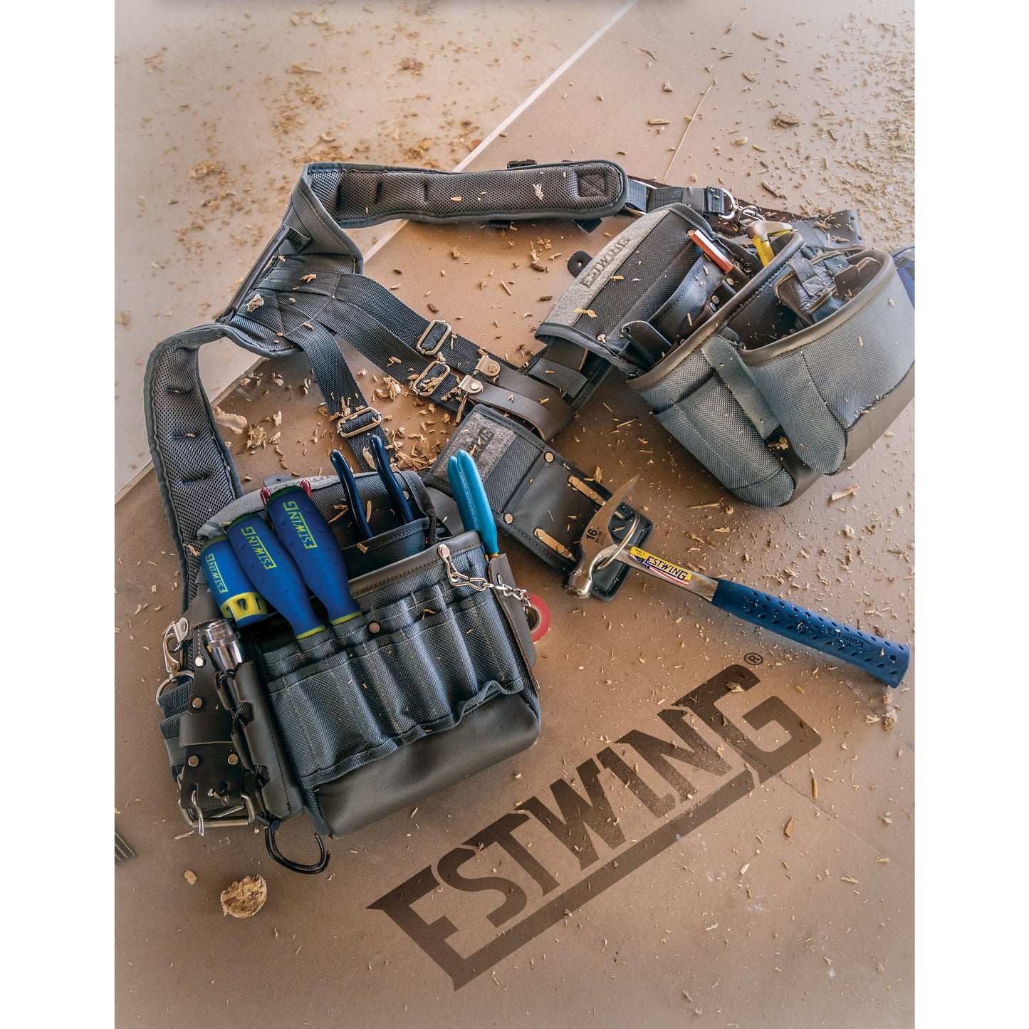 13 Pocket Framer's Tool Rig