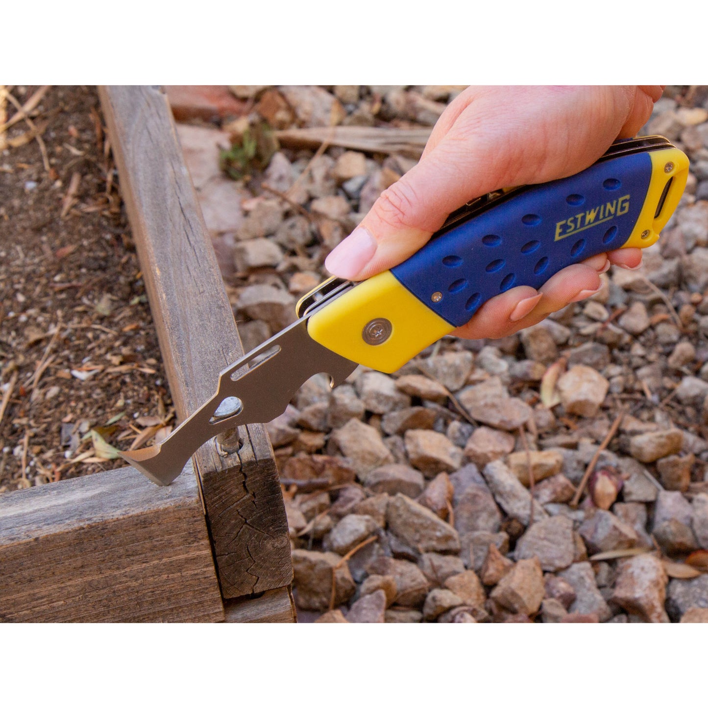 2-In-1 Folding Painter's Tool with Retractable Utility Knife